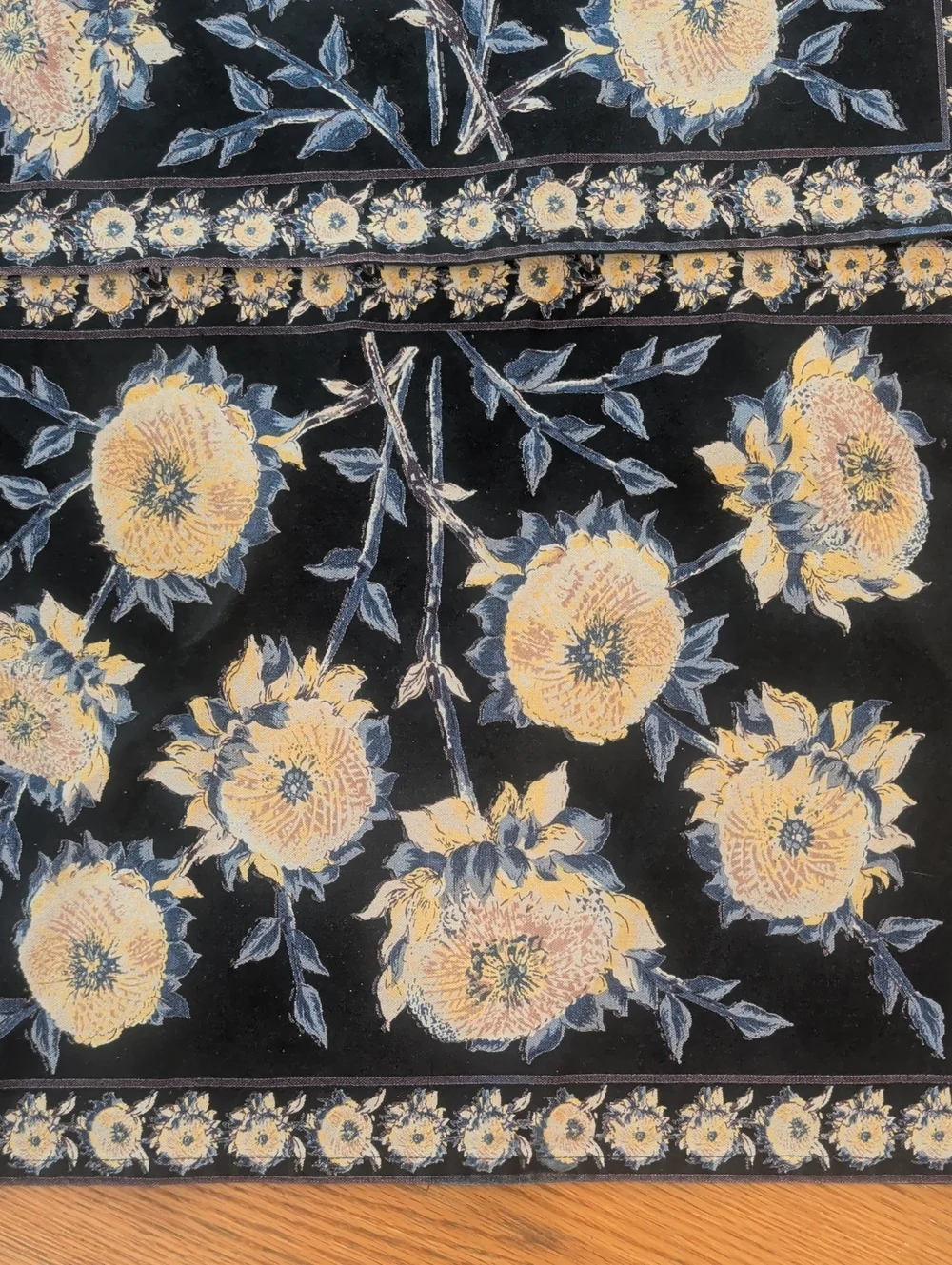 April Cornell Floral Black & Yellow Placemat Set